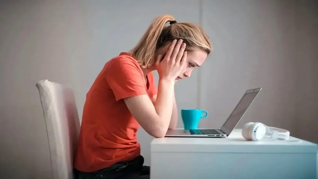 کمبود ویتامین B2 و علائم آن