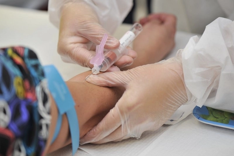 طب سوزنی هاشم زاده